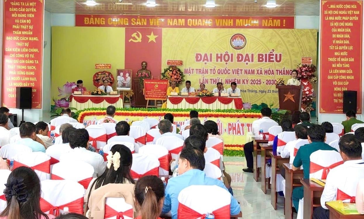 panorama-of-the-national-congress-of-the-front-of-vietnam-luxury-month(1).jpg