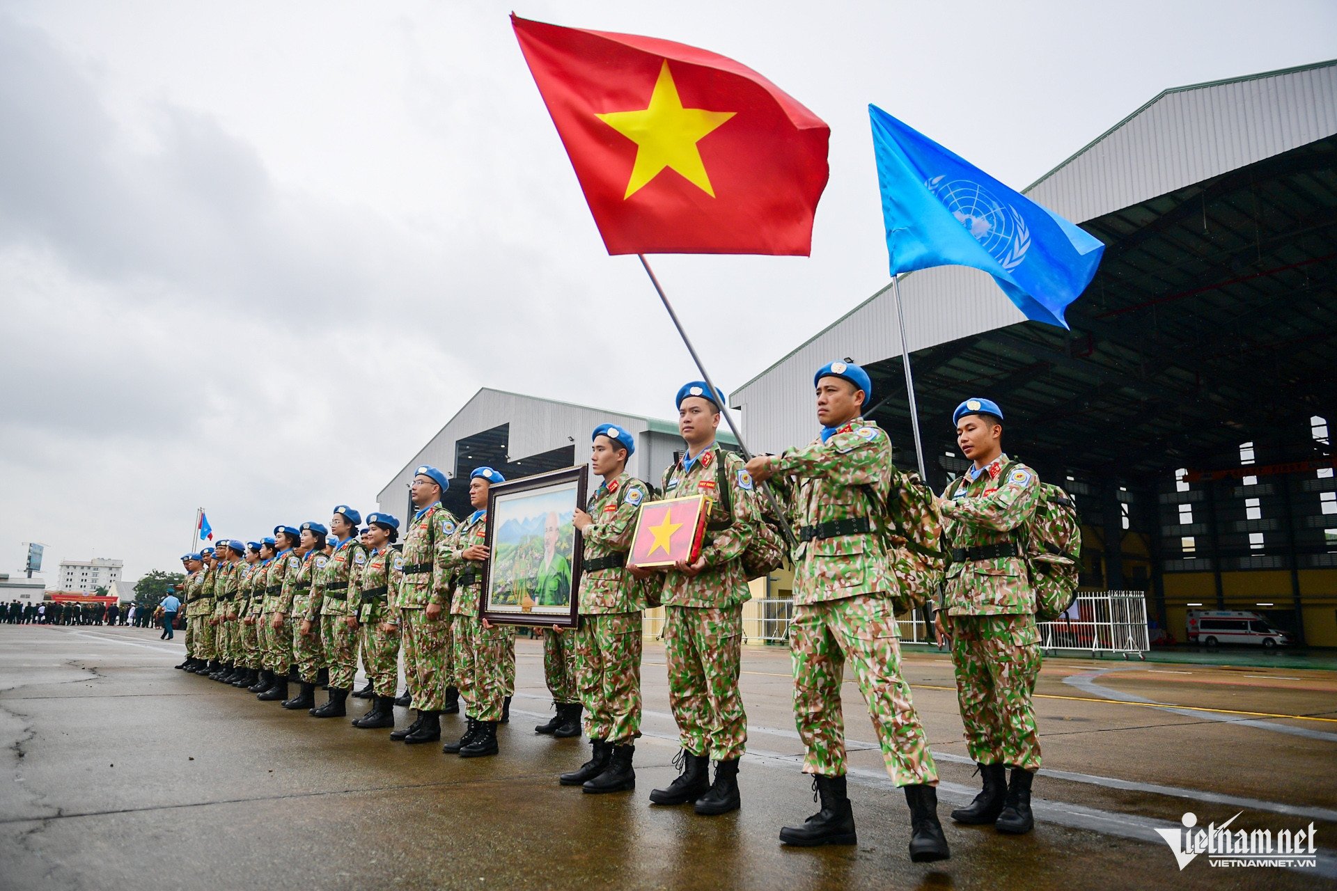 mu noi xanh nguyen hue 18 1251.jpg