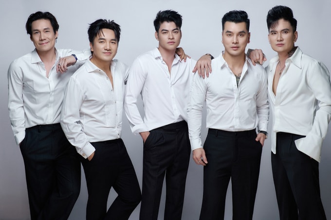 មេទ័ពខ្លាទាំងប្រាំ (ពីឆ្វេងទៅស្តាំ)៖ Khanh Phuong, Duong Ngoc Thai, Luu Hung, Ung Hoang Phuc, Lam Chan Huy. រូបថត៖ ផ្តល់ដោយតួអក្សរ