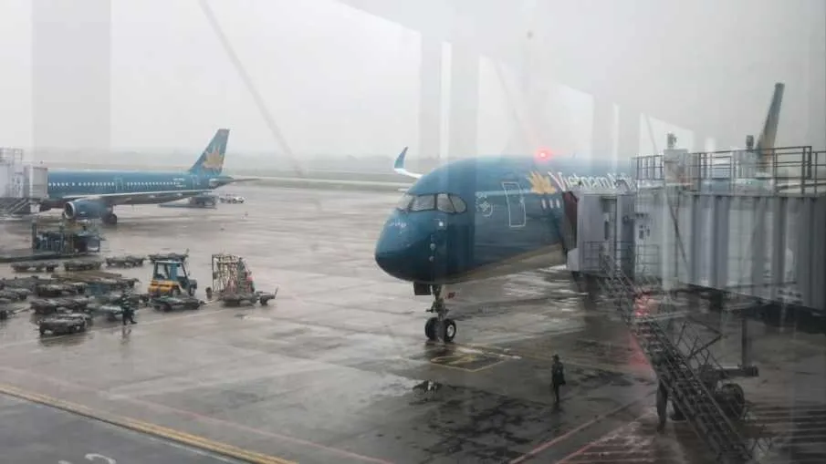Hủy nhiều chuyến bay từ Việt Nam tới Trung Quốc do ảnh hưởng bão số 9