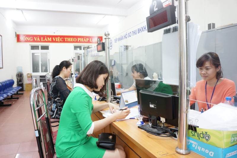 ຄໍາຮ້ອງສະຫມັກຜົນປະໂຫຍດການຫວ່າງງານໄດ້ຫຼຸດລົງຢ່າງຫຼວງຫຼາຍ, ຄວາມສ່ຽງຕໍ່ການຫວ່າງງານຂອງແມ່ຍິງແມ່ນສູງກວ່າຜູ້ຊາຍ -0