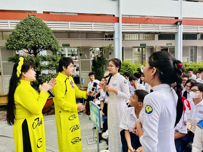 NSƯT Võ Minh Lâm mang hơi thở cải lương đến với 