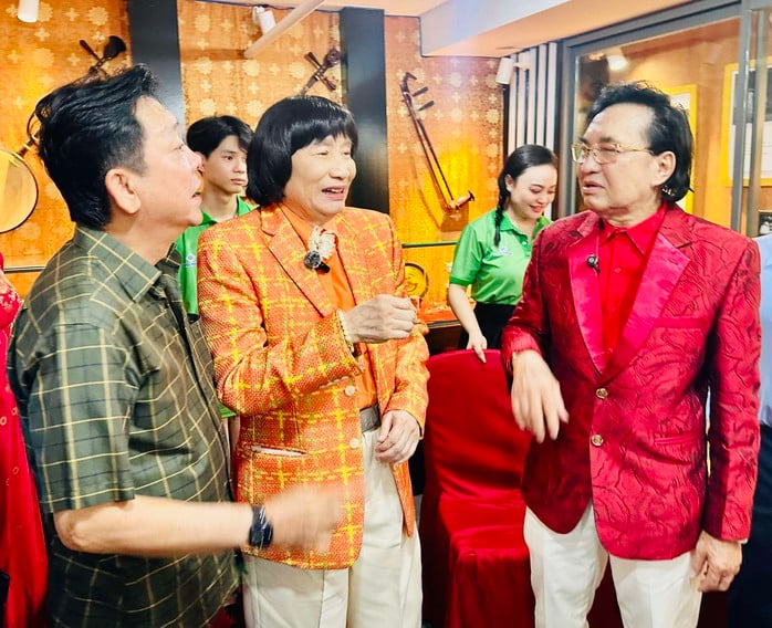 Minh Vương, Thanh Tuấn trút hết nỗi niềm với 3 thí sinh chung kết xếp hạng 
