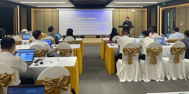 Khai giảng Lớp phổ cập kỹ năng số cho thành viên Mạng lưới chuyển đổi số của Bộ VHTTDL - Ảnh 3.