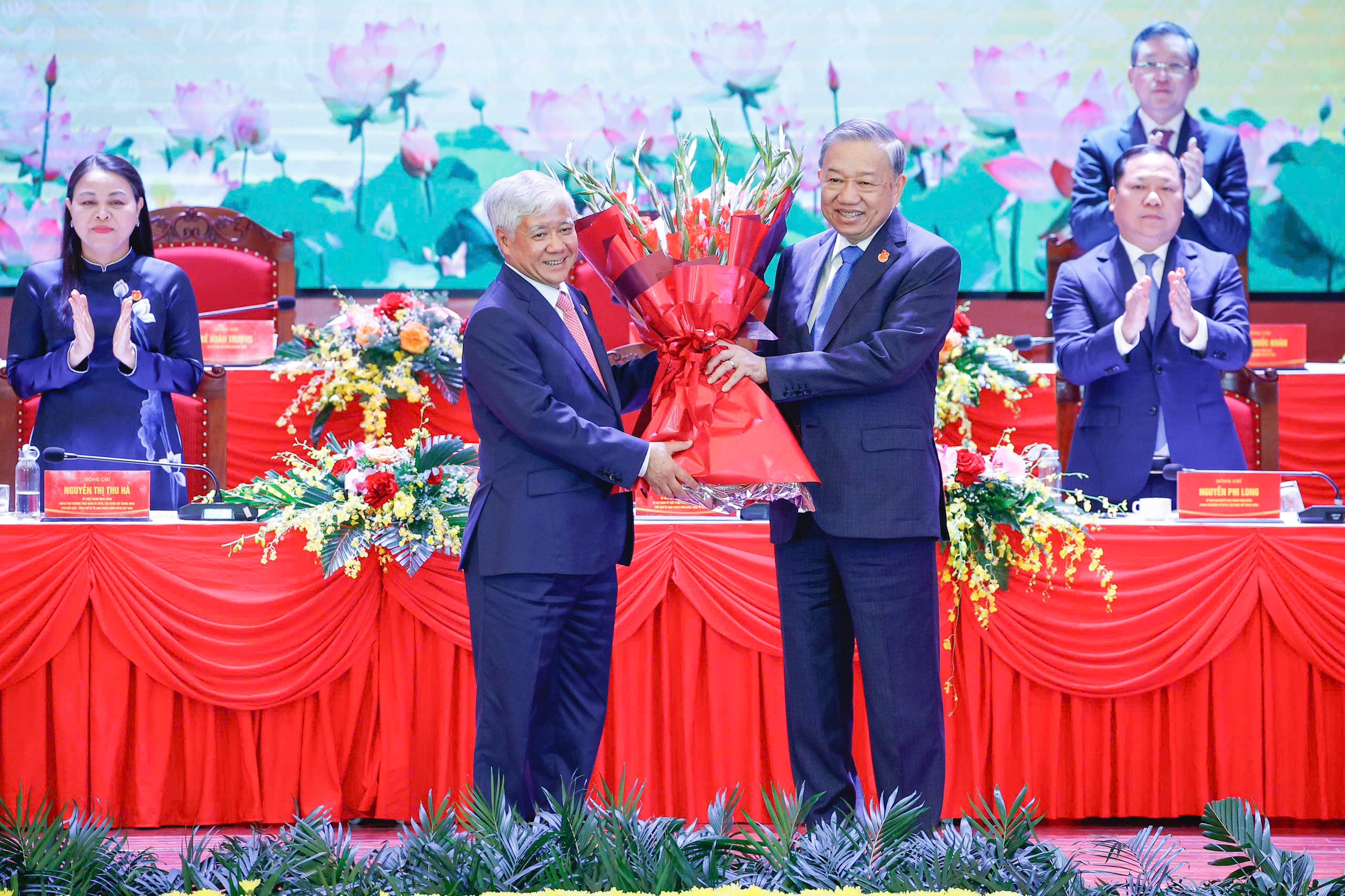 Tổng Bí thư: 'Họp ít hơn, làm nhiều hơn; ít khẩu hiệu hơn, nhiều kết quả hơn'- Ảnh 2.