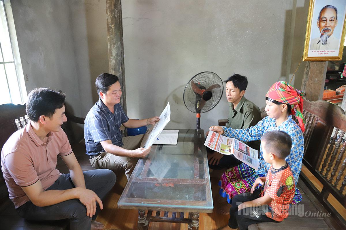 Những ngày này, trên các tuyến phố trung tâm đến những bản làng vùng sâu, biên giới của tỉnh đều rực rỡ sắc cờ, hoa chào mừng Đại hội đại biểu Đảng bộ tỉnh lần thứ I, nhiệm kỳ 2025 - 2030. Các tầng lớp Nhân dân trong tỉnh đều một lòng hướng về Đại hội với niềm tin, kỳ vọng vào giai đoạn phát triển mới của quê hương.