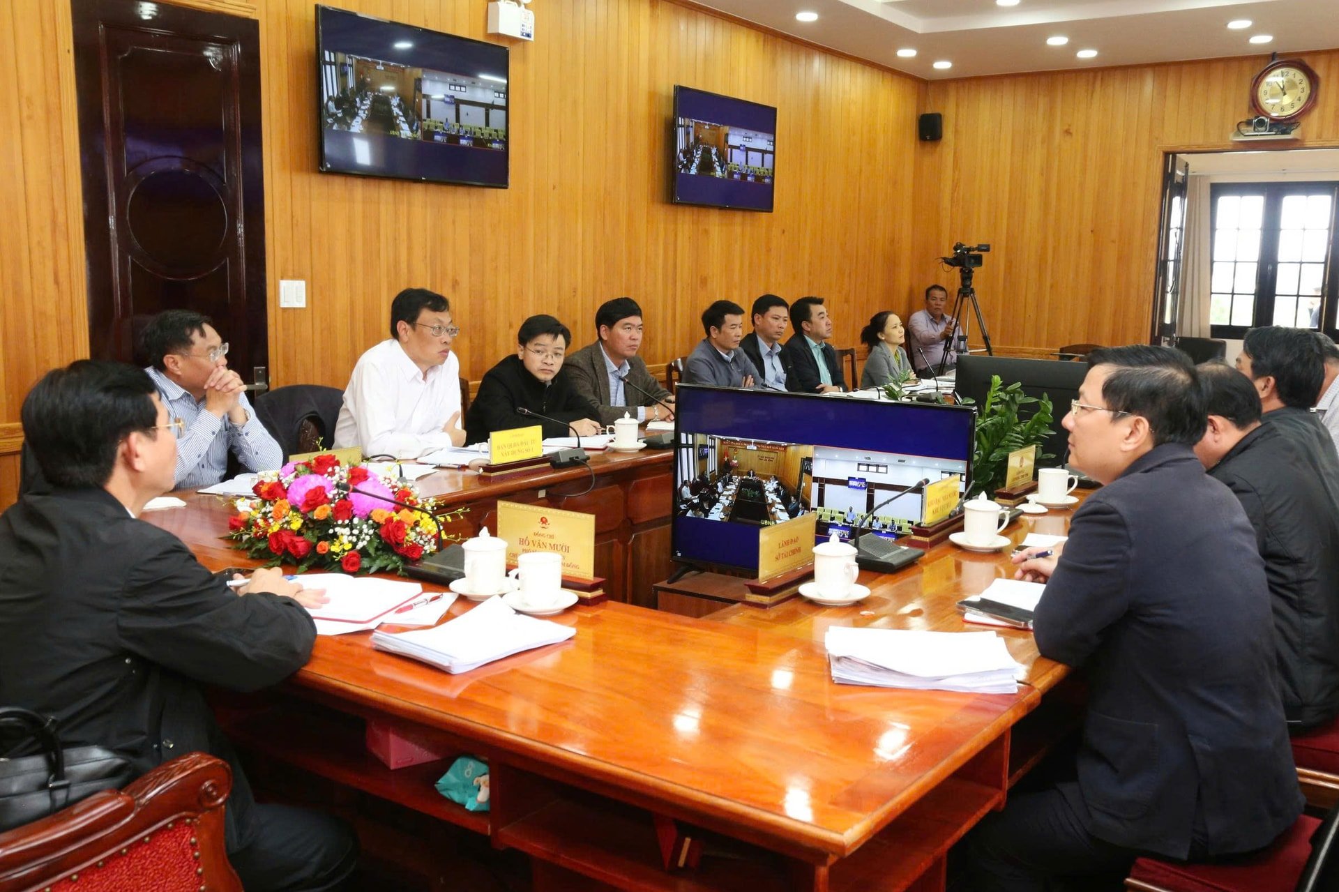 toàn cảnh