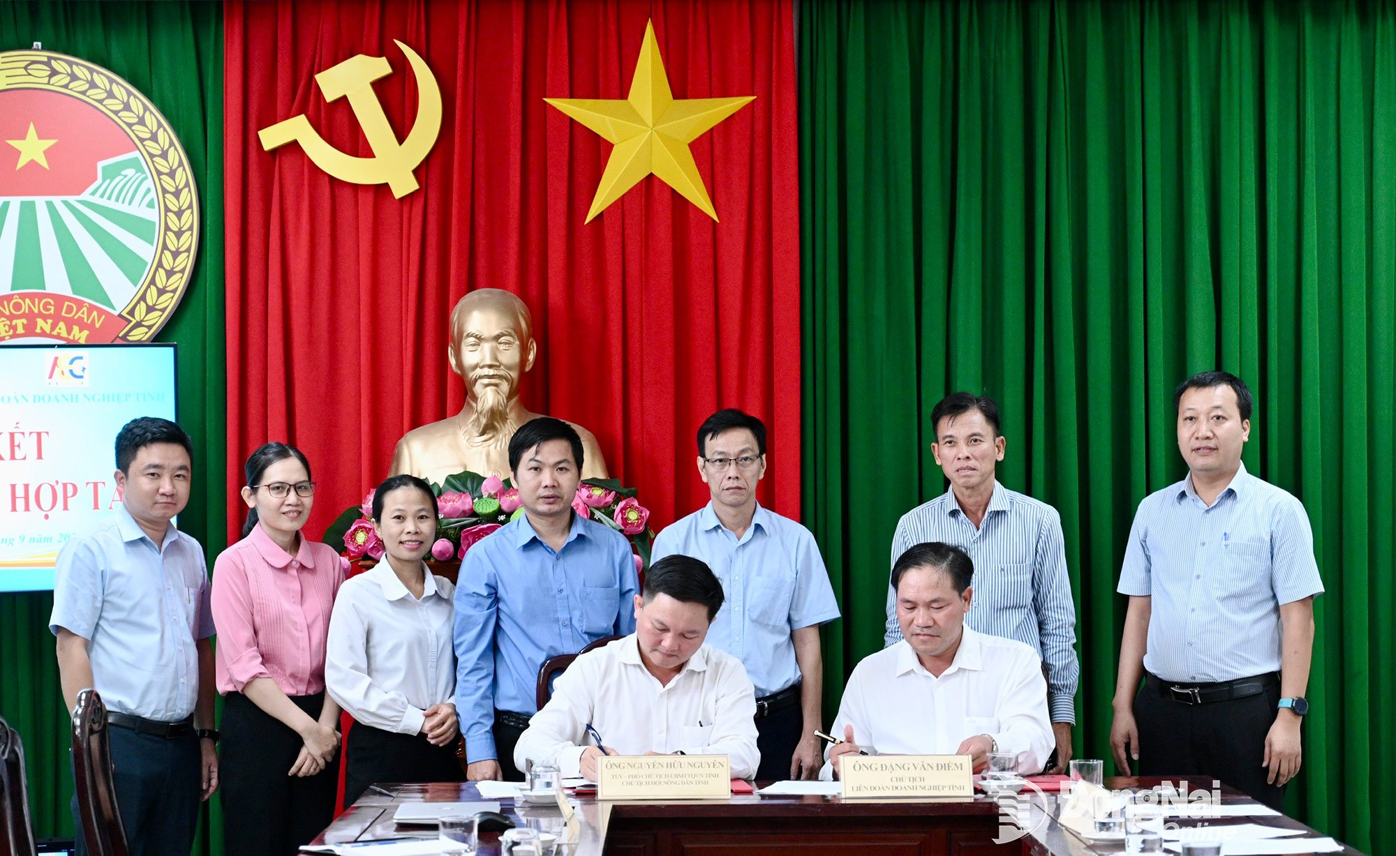 Farmářská asociace Dong Nai podepsala dohodu o spolupráci s Obchodní federací Dong Nai. Foto: Quoc Viet