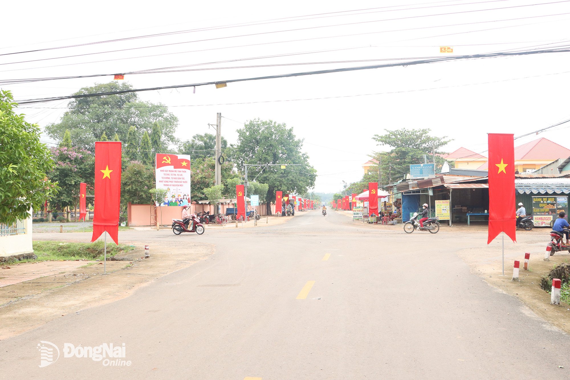 Eine Ecke des Zentrums der Grenzgemeinde Loc Thanh, Provinz Dong Nai. Foto: Vu Thuyen 