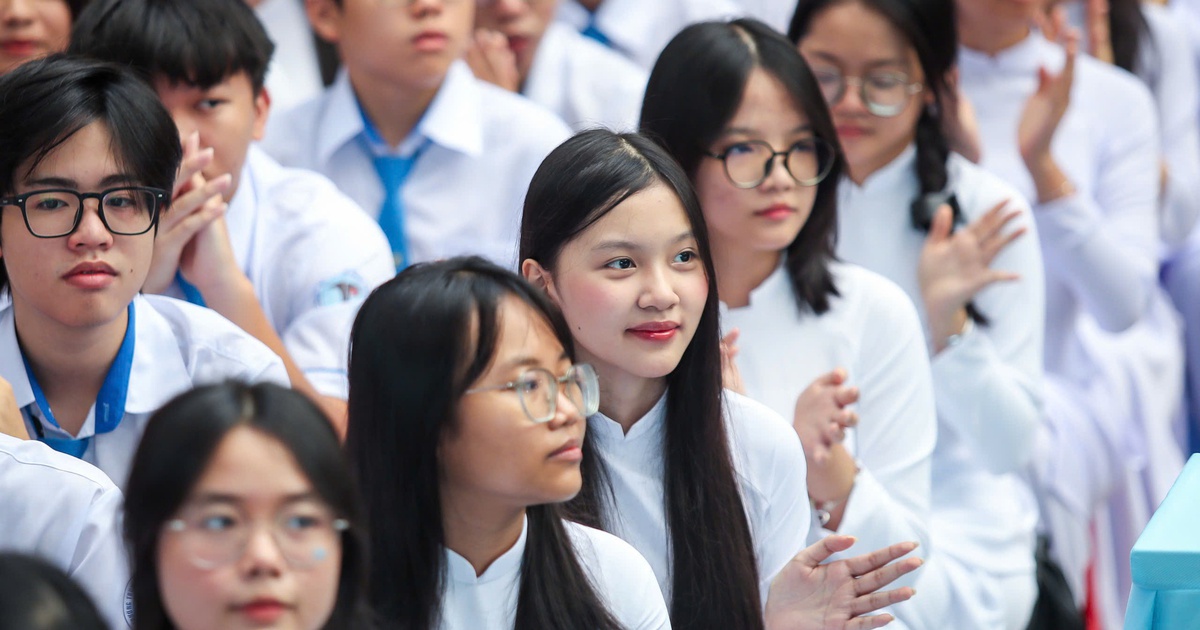 Các khoản thu đầu năm học: Trường phải giải trình nếu tăng mức thu