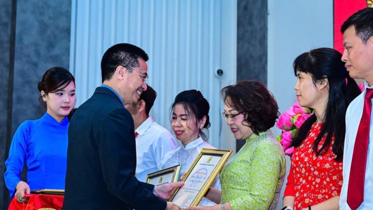 anh-cd-2-1967.jpg