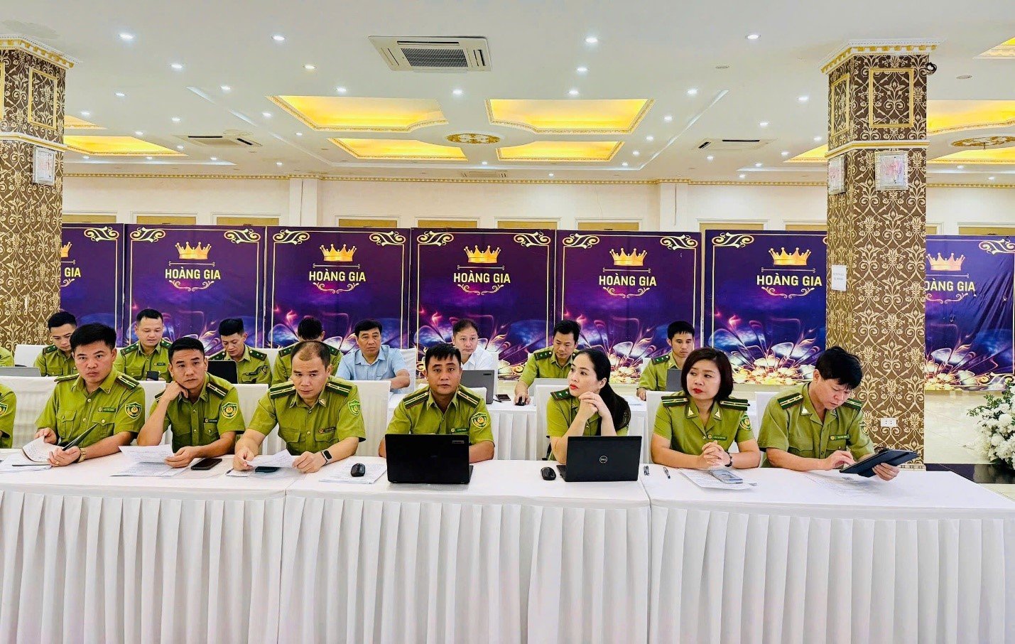 ខ្ញុំជឿអ្នក។