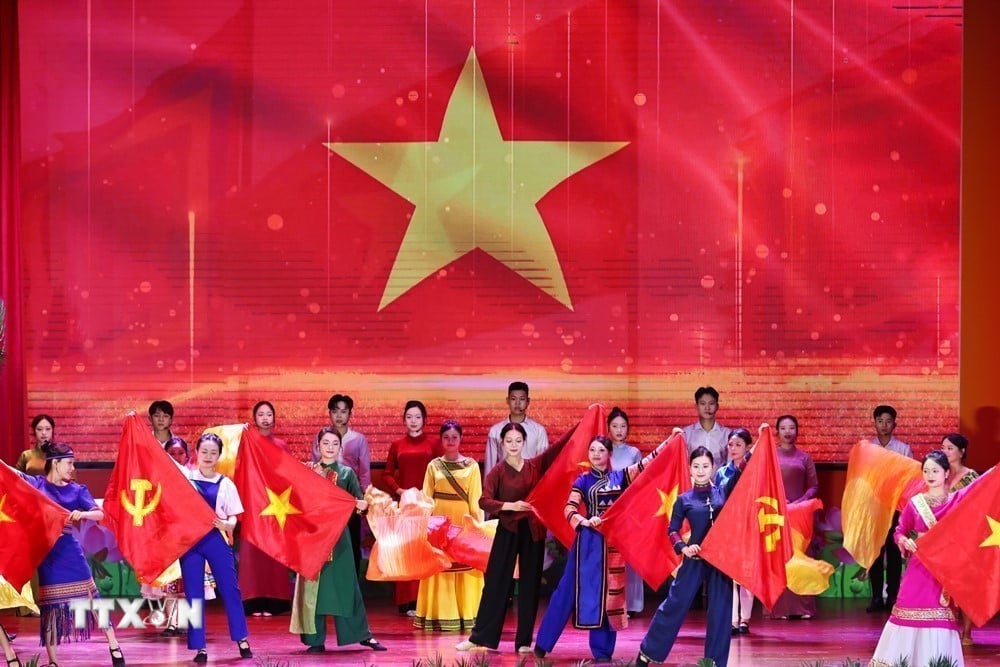 ttxvn-tong-bi-thu-to-lam-mat-tran6.jpg