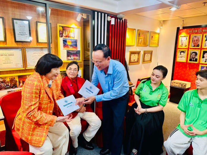 Minh Vương, Thanh Tuấn trút hết nỗi niềm với 3 thí sinh chung kết xếp hạng 
