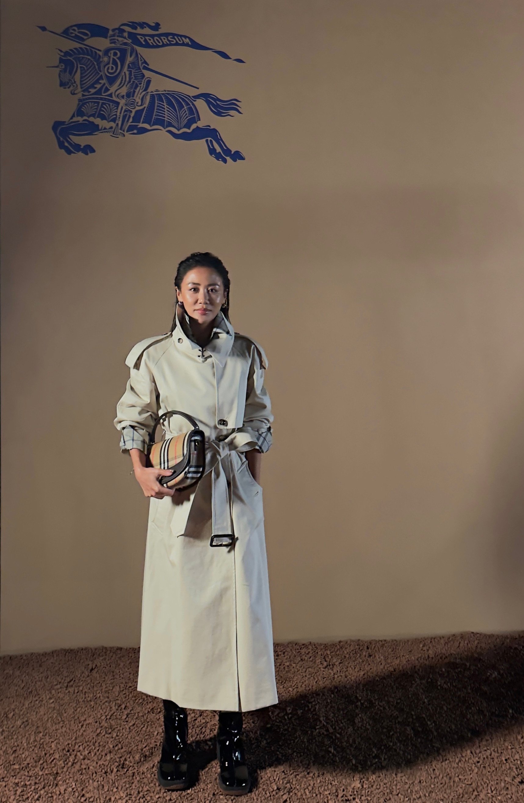 វ៉ាន់ ម៉ៃ ហួង ៨.jpg