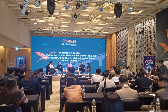 conference-7693.jpg