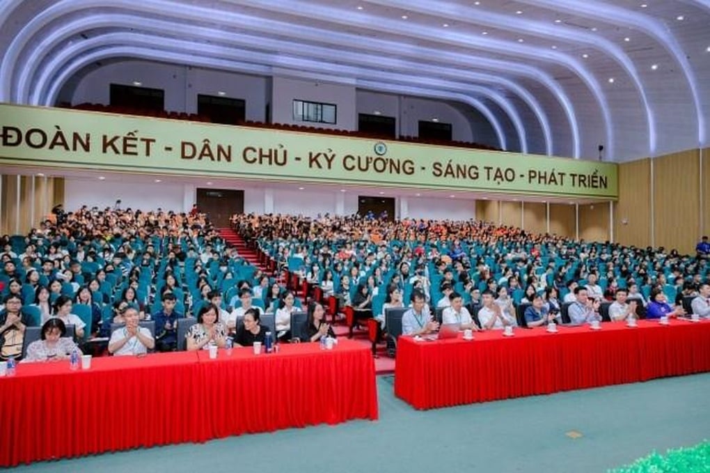 Học viện Nông nghiệp đón tân sinh viên khóa 70 - 2