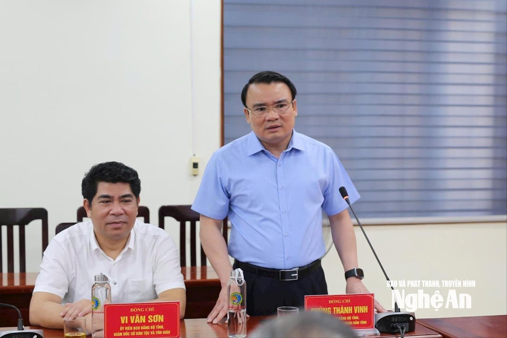 bna_giving-a-gift-to-compatriots-anh-diep-thanh00001(1).jpg