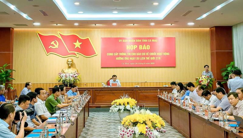 Ca Mau ធ្វើ​សន្និសីទ​កាសែត​ឆ្លើយ​តប​នឹង​ទិវា​ទេសចរណ៍​ពិភពលោក​ថ្ងៃ​ទី​២៧-០