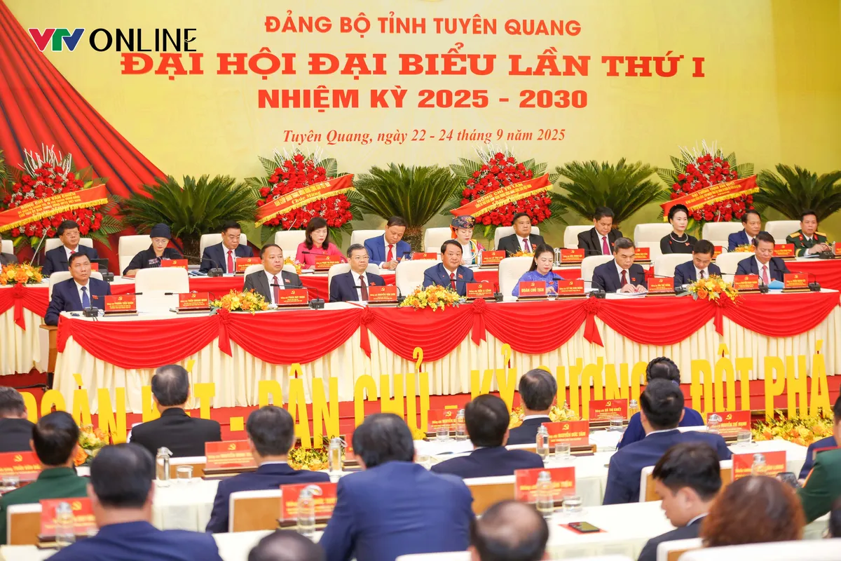 Đại hội Đảng bộ tỉnh Tuyên Quang: Quyết tâm xây dựng tỉnh phát triển khá, toàn diện, bền vững - Ảnh 4.