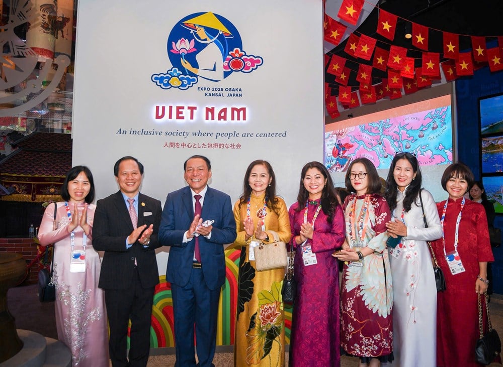 អ្នកតាំងពិព័រណ៍វៀតណាមឈ្នះពានរង្វាន់សំរឹទ្ធសម្រាប់ 