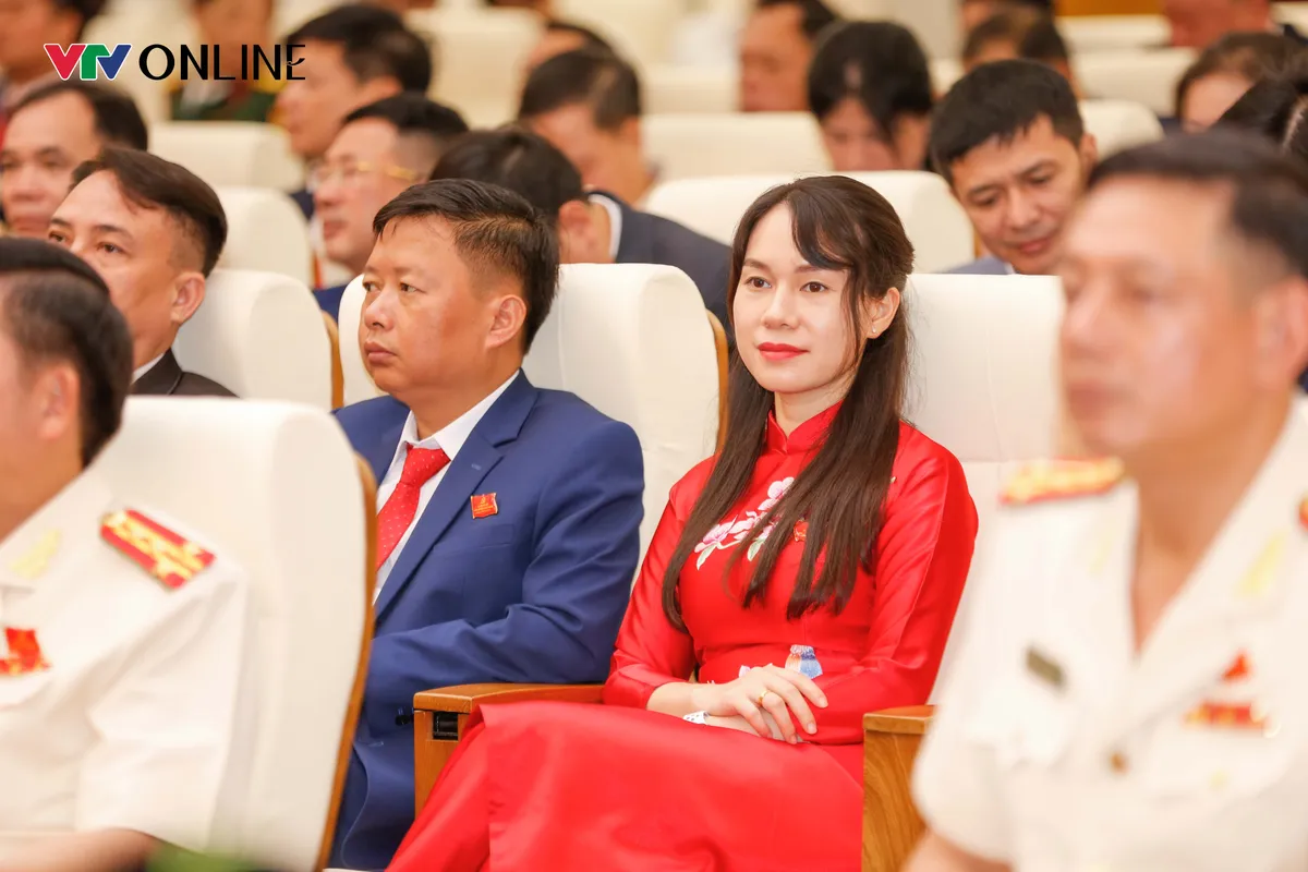 Đại hội Đảng bộ tỉnh Tuyên Quang: Quyết tâm xây dựng tỉnh phát triển khá, toàn diện, bền vững - Ảnh 7.