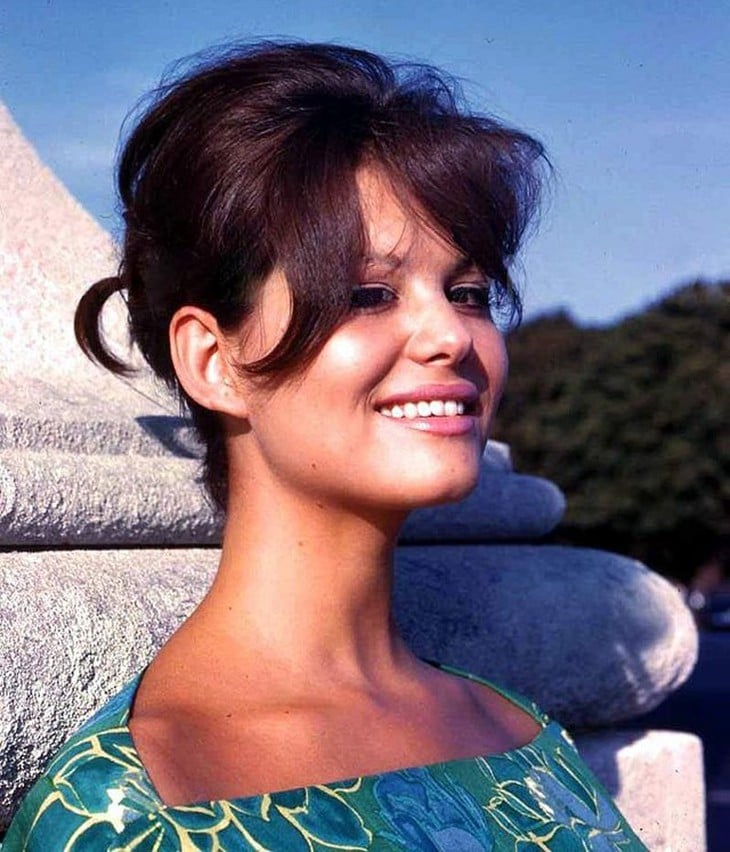 Claudia Cardinale 'nữ phù thủy' của điện ảnh Ý qua đời ở tuổi 87 - Ảnh 4.
