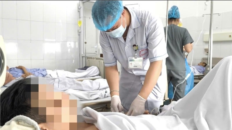 Pacjenci na oddziale ratunkowym w Narodowym Szpitalu Chorób Tropikalnych.