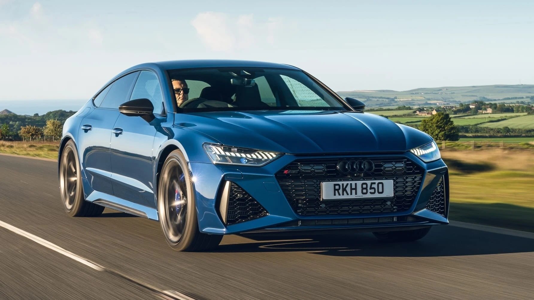 ウスマン・デンベレの2019年型アウディRS7