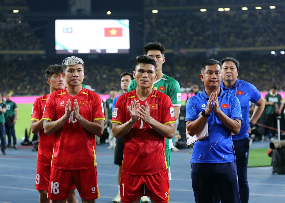 Trợ lý HLV Kim Sang-sik nói gì khi lên chức cực to: ‘Hành trình rất nhiều thử thách’- Ảnh 2.