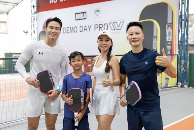 Tài năng nhí pickleball Huỳnh Phúc Khang khát khao chinh phục đỉnh cao với 'bảo kiếm' mới- Ảnh 3.