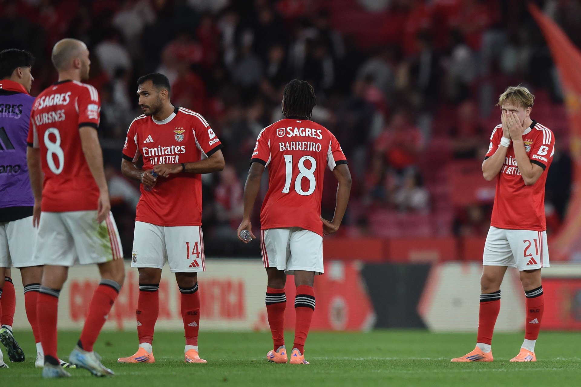 A Bola - Benfica Rio Ave.jpg