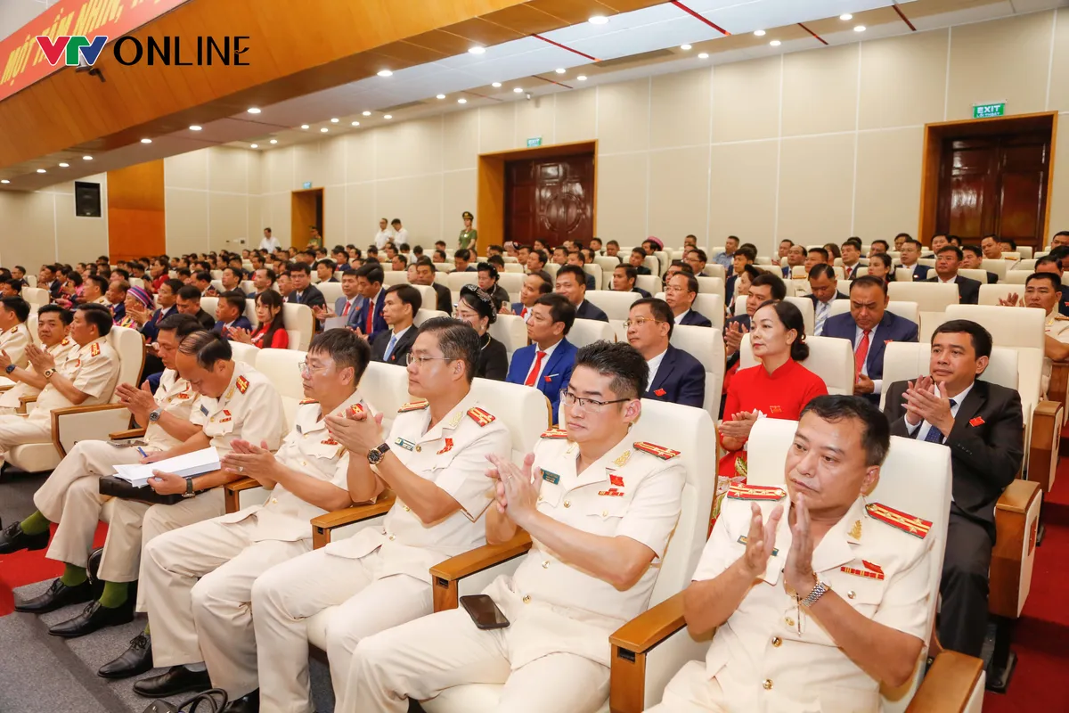 Đại hội Đảng bộ tỉnh Tuyên Quang: Quyết tâm xây dựng tỉnh phát triển khá, toàn diện, bền vững - Ảnh 5.