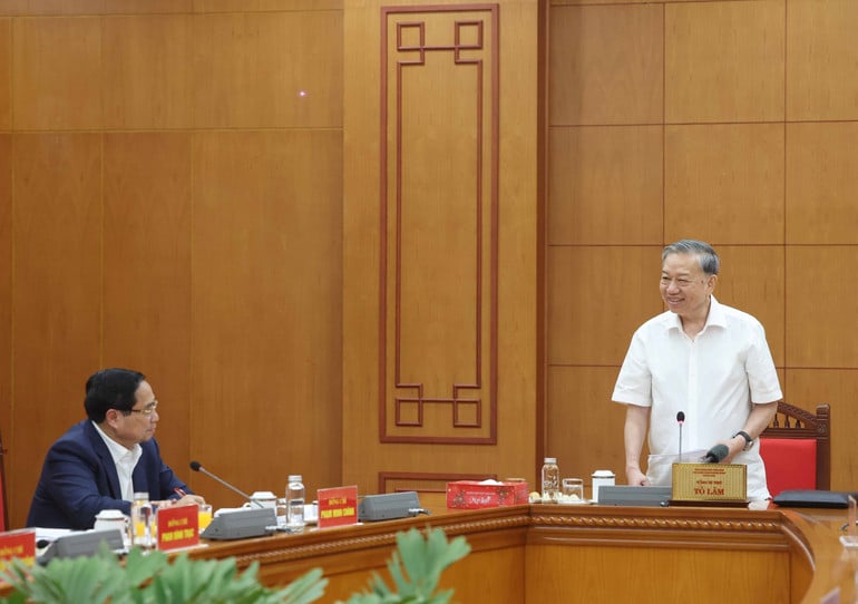 vna-potal-tong-bi-thu-to-lam-lam-viec-voi-thuong-truc-cac-tieu-ban-dai-hoi-xiv-cua-dang-8296904.jpg