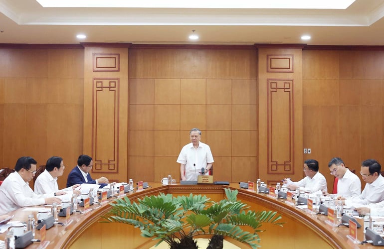vna-potal-tong-bi-thu-to-lam-lam-viec-voi-thuong-truc-cac-tieu-ban-dai-hoi-xiv-cua-dang-8296886.jpg