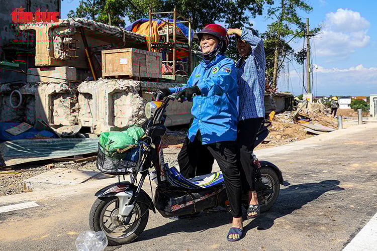 ចំណងជើងរូបថត