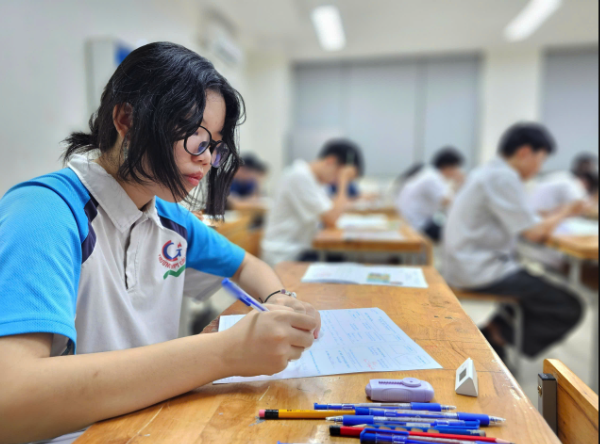 Bộ GD-ĐT cảnh báo thông tin không đúng về sắp xếp, sáp nhập các trường ĐH - Ảnh 1.