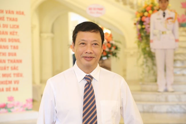 NSND Nguyễn Tiến Dũng – Người lan tỏa nghệ thuật múa rối trong đời sống đương đại - Ảnh 1.