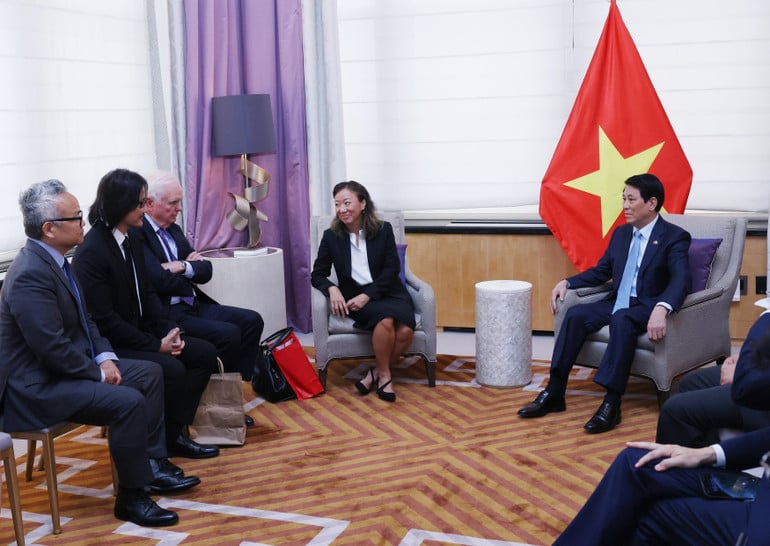 vna-potal-president-luong-mottok-lederskapet-dong-a-weatherhead-og-vietnam-programmet-ved-columbia-universitetet-anh-lam-khanh-ttxvn-8295127.jpg