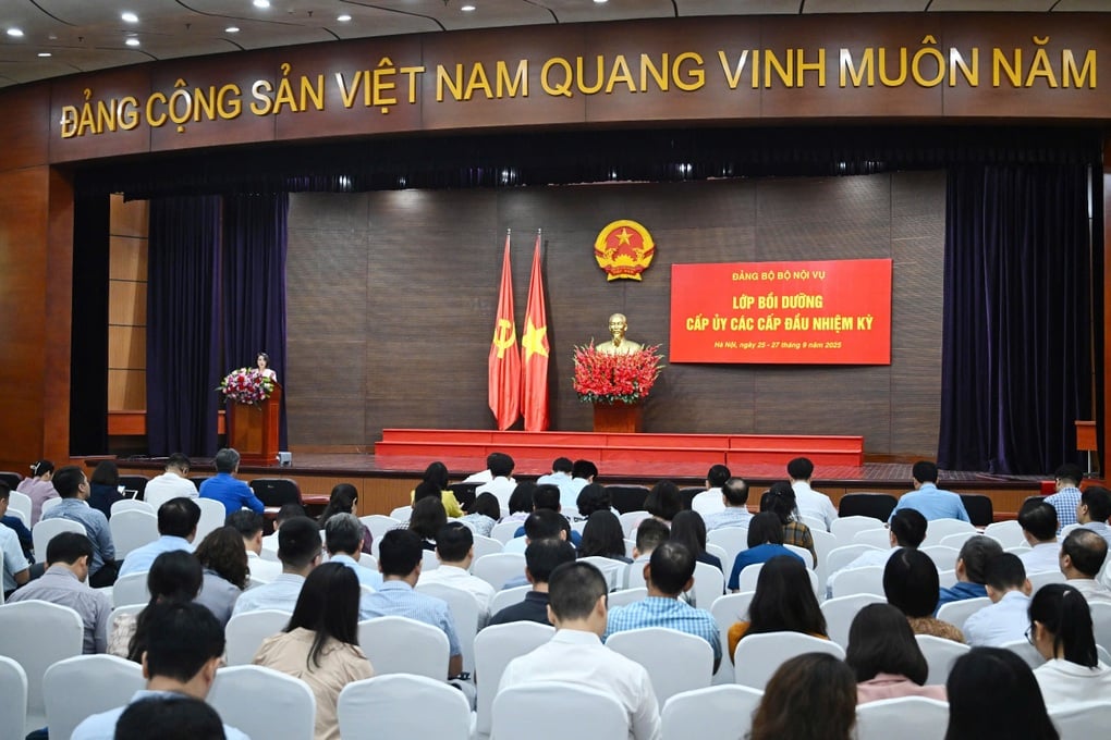 Đảng ủy Bộ Nội vụ bồi dưỡng, nâng cao năng lực lãnh đạo với cấp ủy các cấp - 1