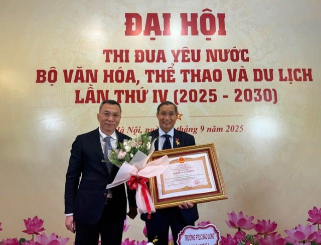 HLV Mai Đức Chung nhận danh hiệu Anh hùng Lao động: ‘Tôi rất cảm động và hạnh phúc’- Ảnh 2.