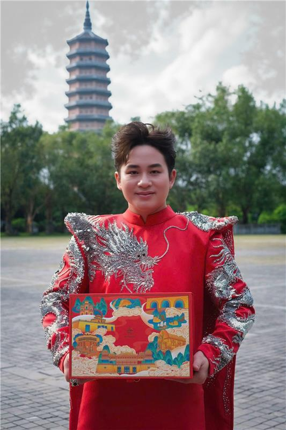 Tùng Dương là đại sứ thương hiệu bộ sưu tập bánh Trung thu 2025 của Bảo Ngọc - 4