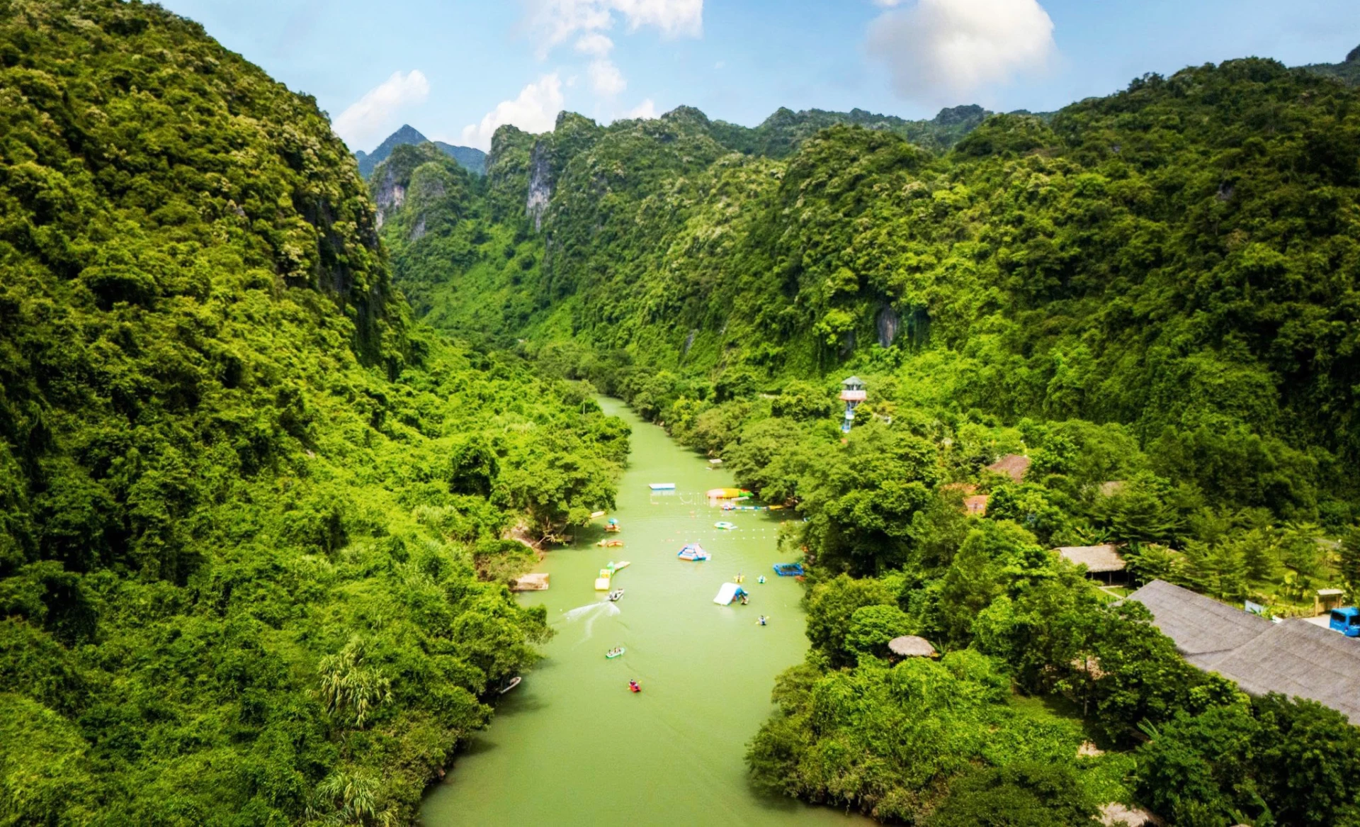 View of Phong Nha-Ke Bang National Park - Photo: N.H