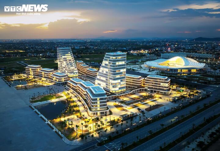 Politisches, administratives und Konferenz- und Veranstaltungszentrum der Stadt Hai Phong im Stadtgebiet North Cam River. (Foto: Duc Nghia)