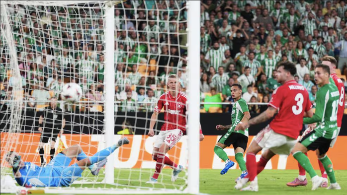 Antony បញ្ចេញពន្លឺ, Betis ទទួល Nottingham Forest ដើម្បីស្មើក្នុងការប្រកួតបើកឆាក Europa League - រូបថតទី 5 ។