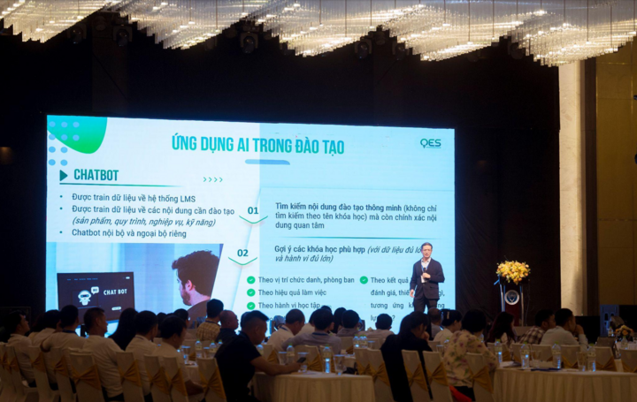 マスターのNguyen Duc Binhがトレーニングにおけるテクノロジーの応用のトピックを紹介します。