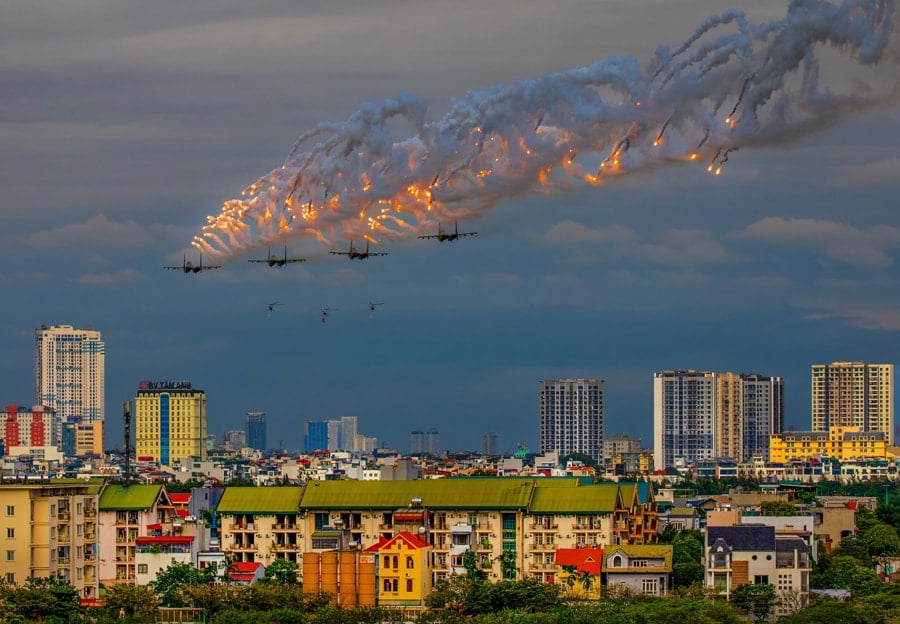 5-hcd-dao-kim-thanh-man-trinh-thao-bay-nhat-cua-may-jet-m-kich-su-30.jpg