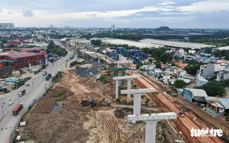 Phó thủ tướng Mai Văn Chính: Ngày 19-12 phải bắt đầu thông xe cao tốc vành đai 3 TP.HCM - Ảnh 5.