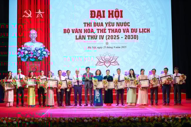Vinh danh các tập thể cá nhân tiêu biểu tại Đại hội thi đua yêu nước Bộ VHTTDL lần thứ IV, năm 2025 - Ảnh 8.