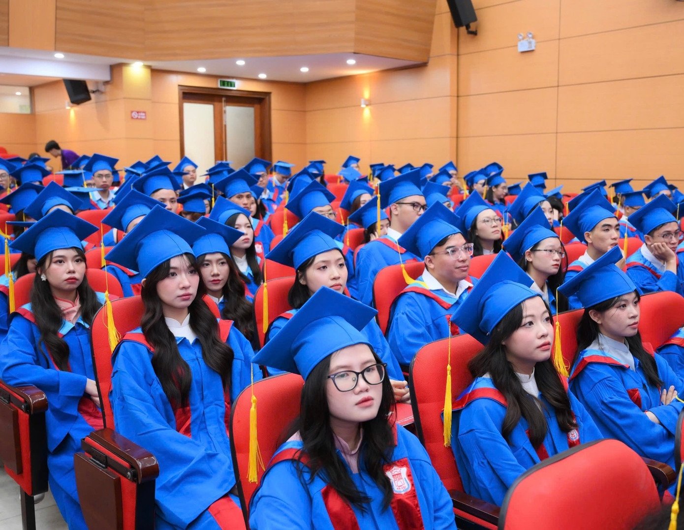 Sinh viên Trường ĐH Y Hà Nội trong lễ tốt nghiệp năm 2025. Ảnh: NGHIÊM HUÊ
